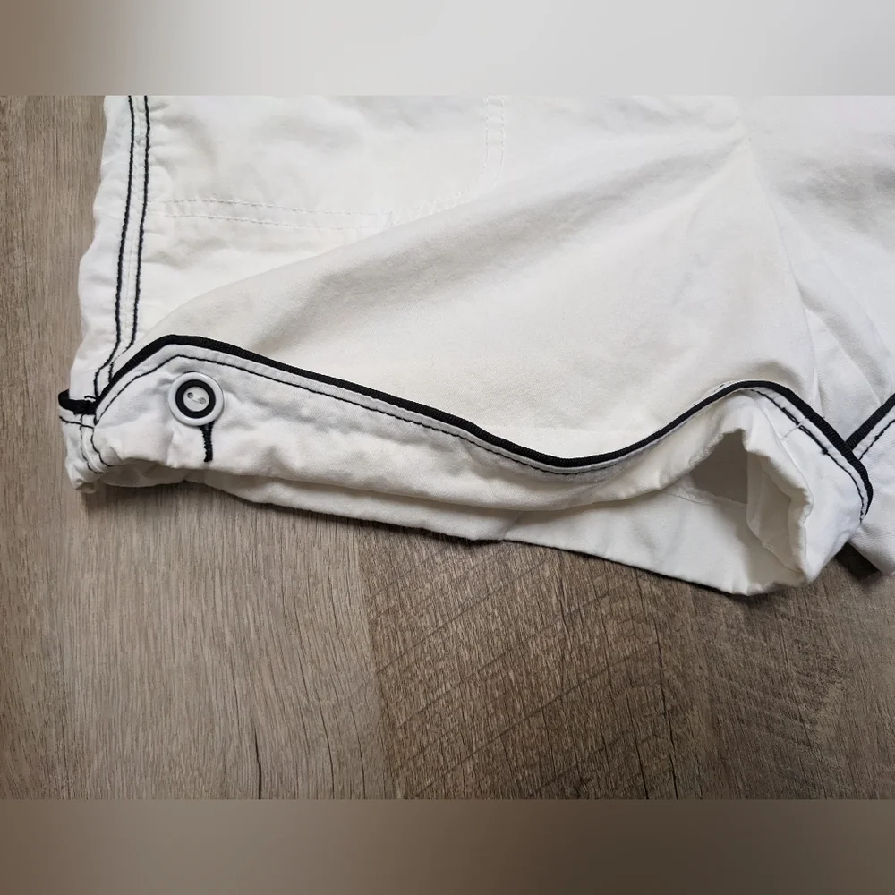 White House Black Market White Shorts black Trim Size 8 - Picture 2 of 10